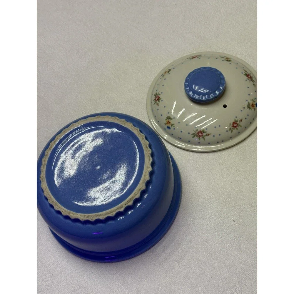 Hall China Co. Mary Dunbar Blue Rose Casserole Superior Quality Kitchenware USA